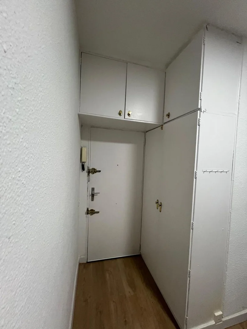 Estudio en calle de Ercilla, 7 - Foto 2