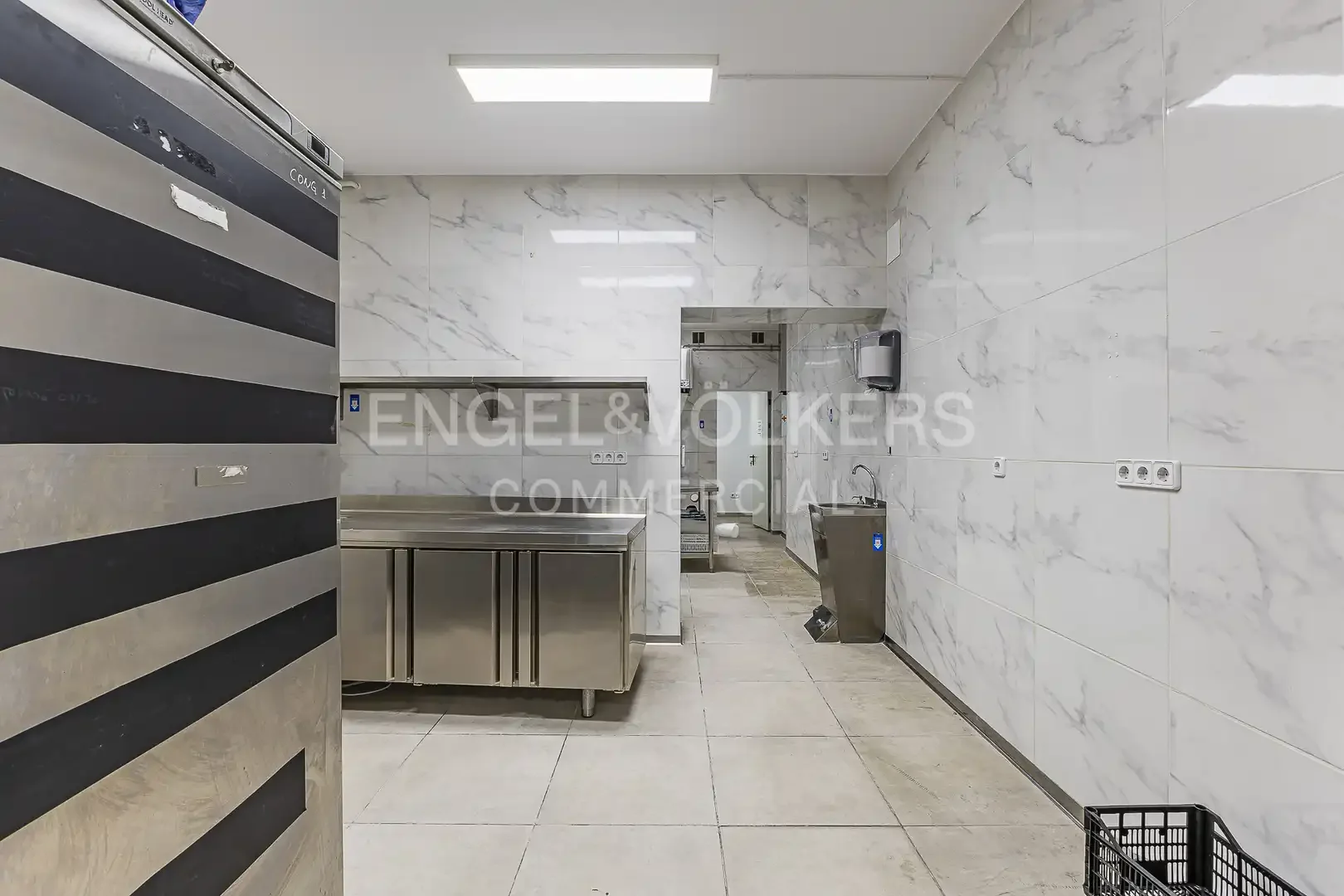 Local comercial en  Barcelona Capital - Foto 4