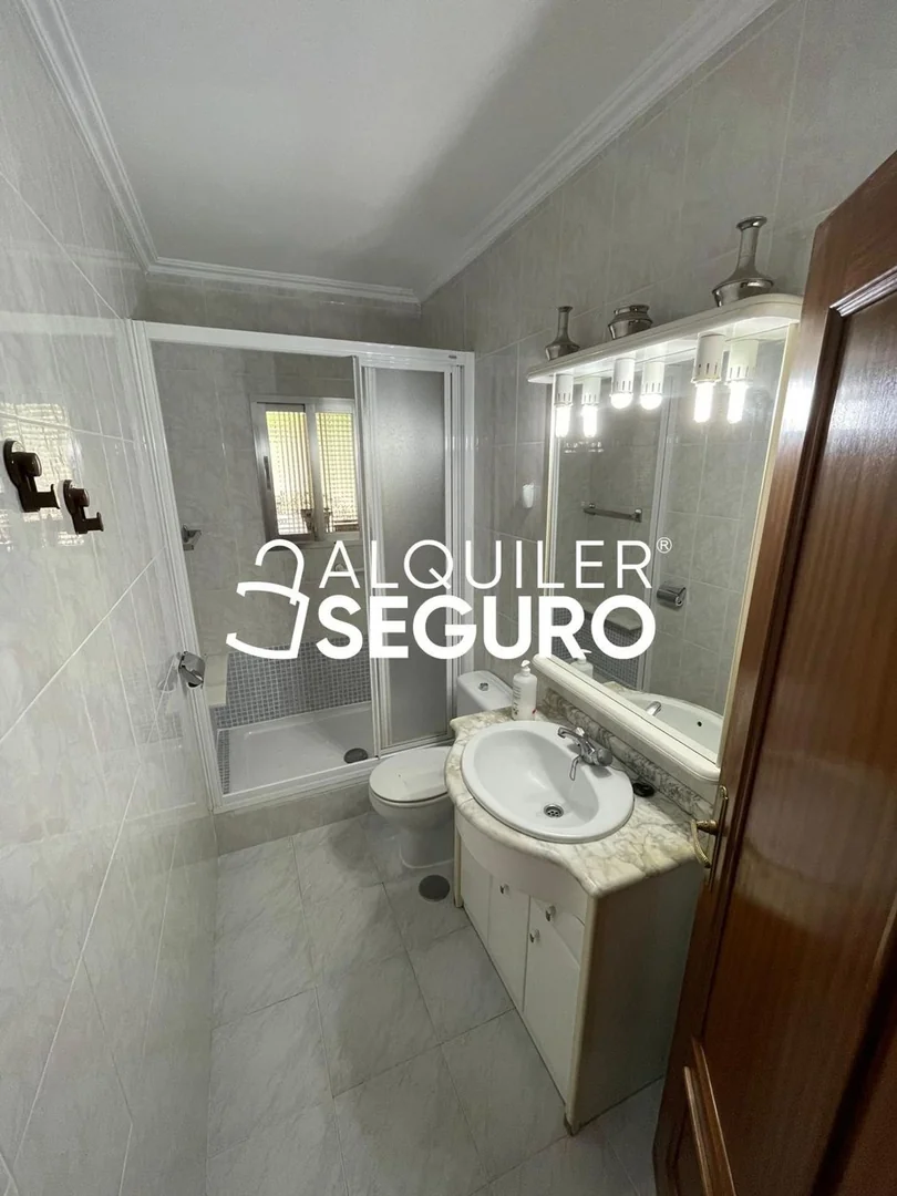 Piso en Travesía de Santoña, Zofío - Foto 11