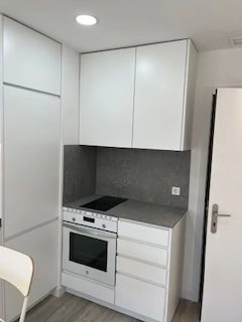 Estudio en Avenida de Filipinas, 1 bis - Foto 5