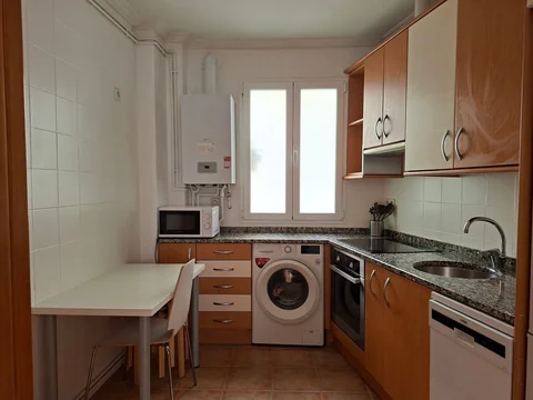 Piso en Barrio Vallehermoso - Foto 11