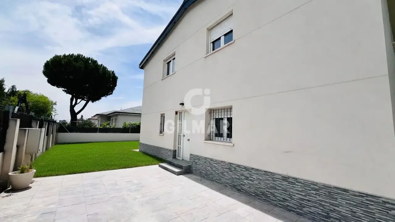 Chalet Independiente en Las Rozas, Madrid - Foto 8