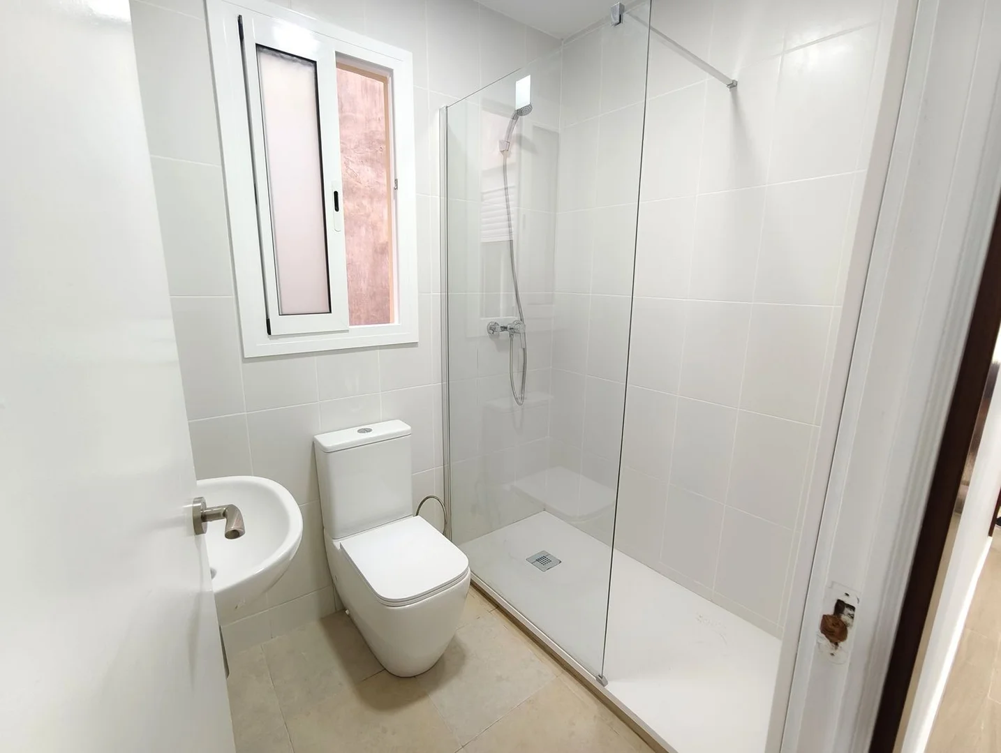 Piso en calle de València, 452 - Foto 6