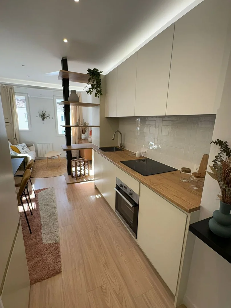 Piso en calle de Teruel, 6