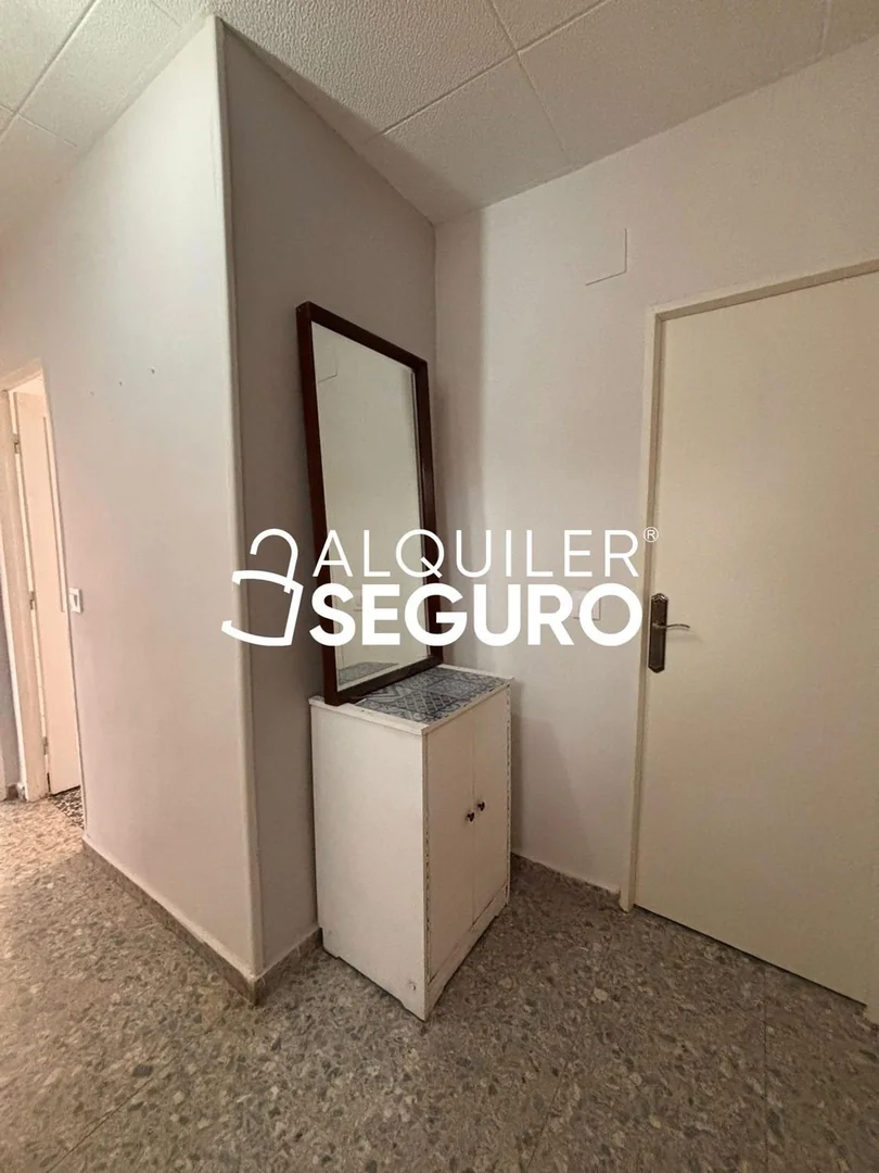 Piso en Calle de los Picos de Europa, Numancia - Foto 4