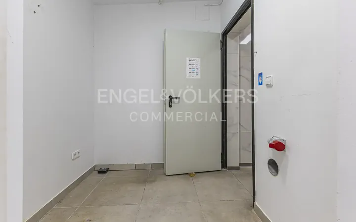 Local comercial en  Barcelona Capital - Foto 12