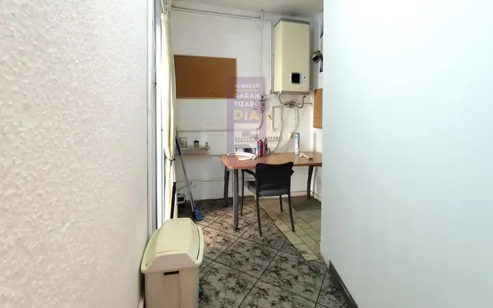 Local comercial en  AMILCAR - Foto 11