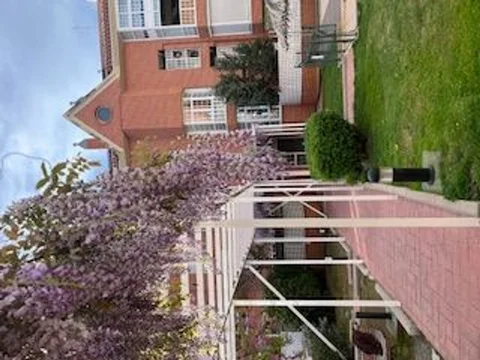 Piso en calle de Catalina Suárez, 15 - Foto 1