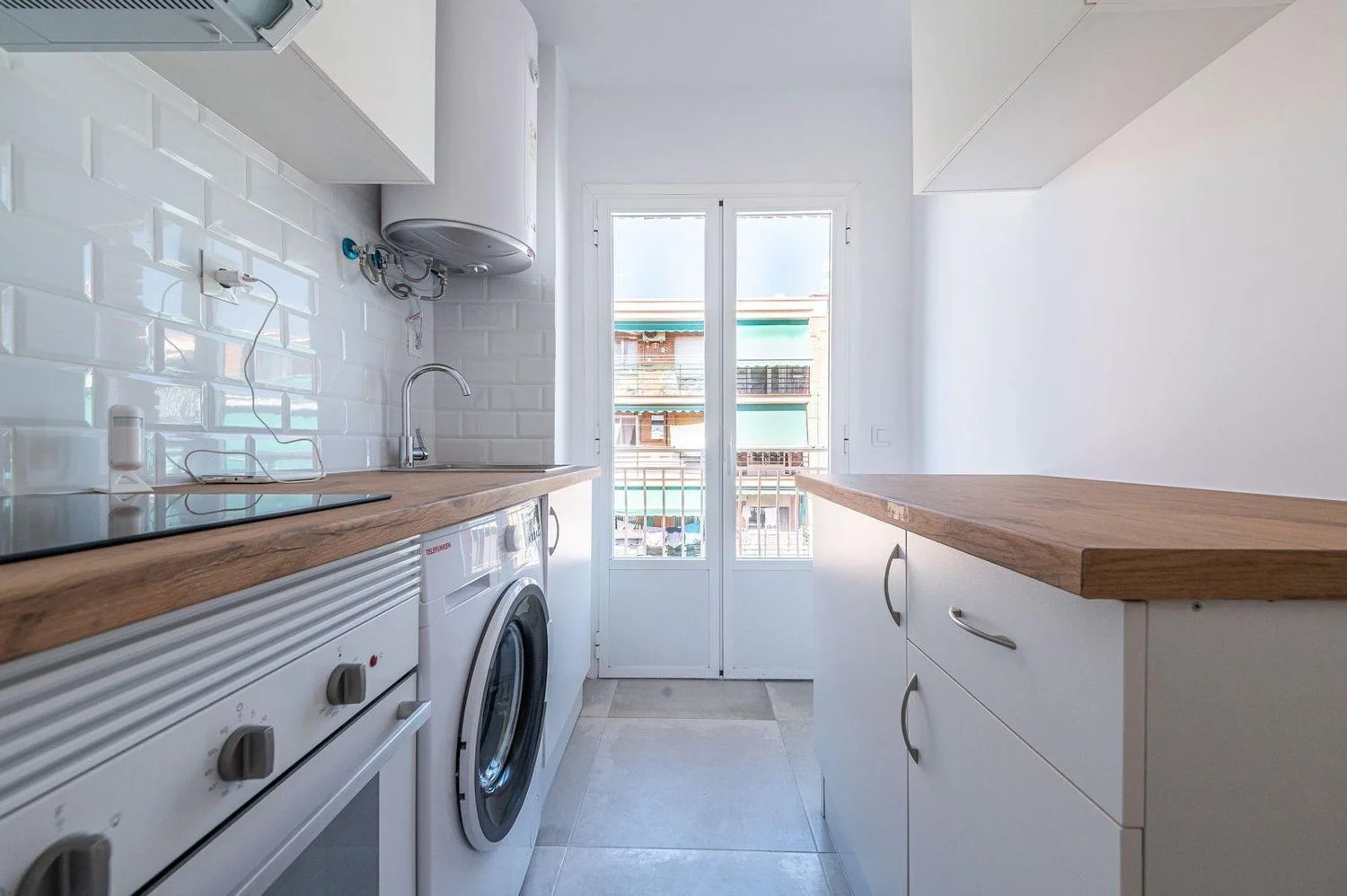 Piso en calle Sierra de Contraviesa, 63