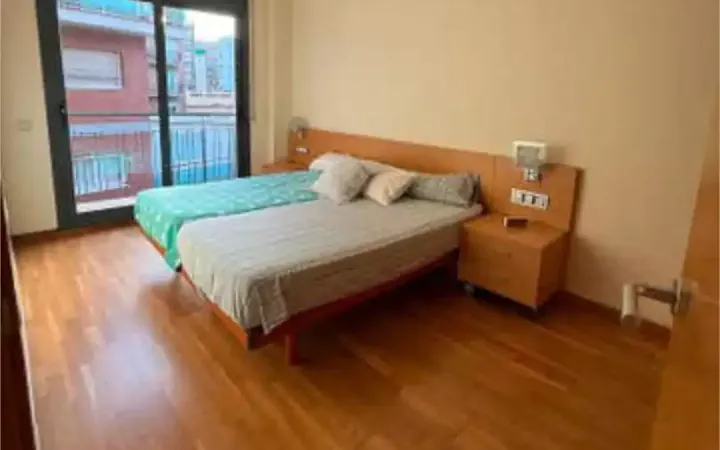 Piso en Sants - Foto 3