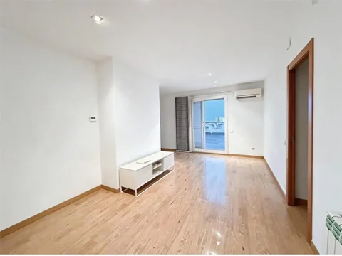 Piso en  Carrer de Còrsega 45 - Foto 2