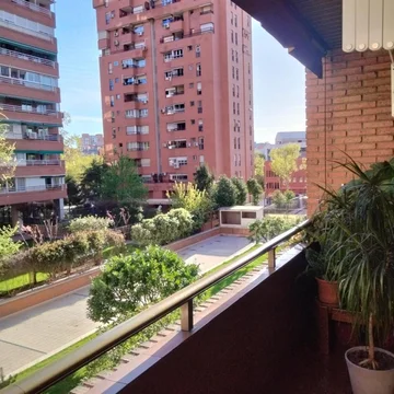 Piso en Calle del Padre Claret, 68 - Foto 1