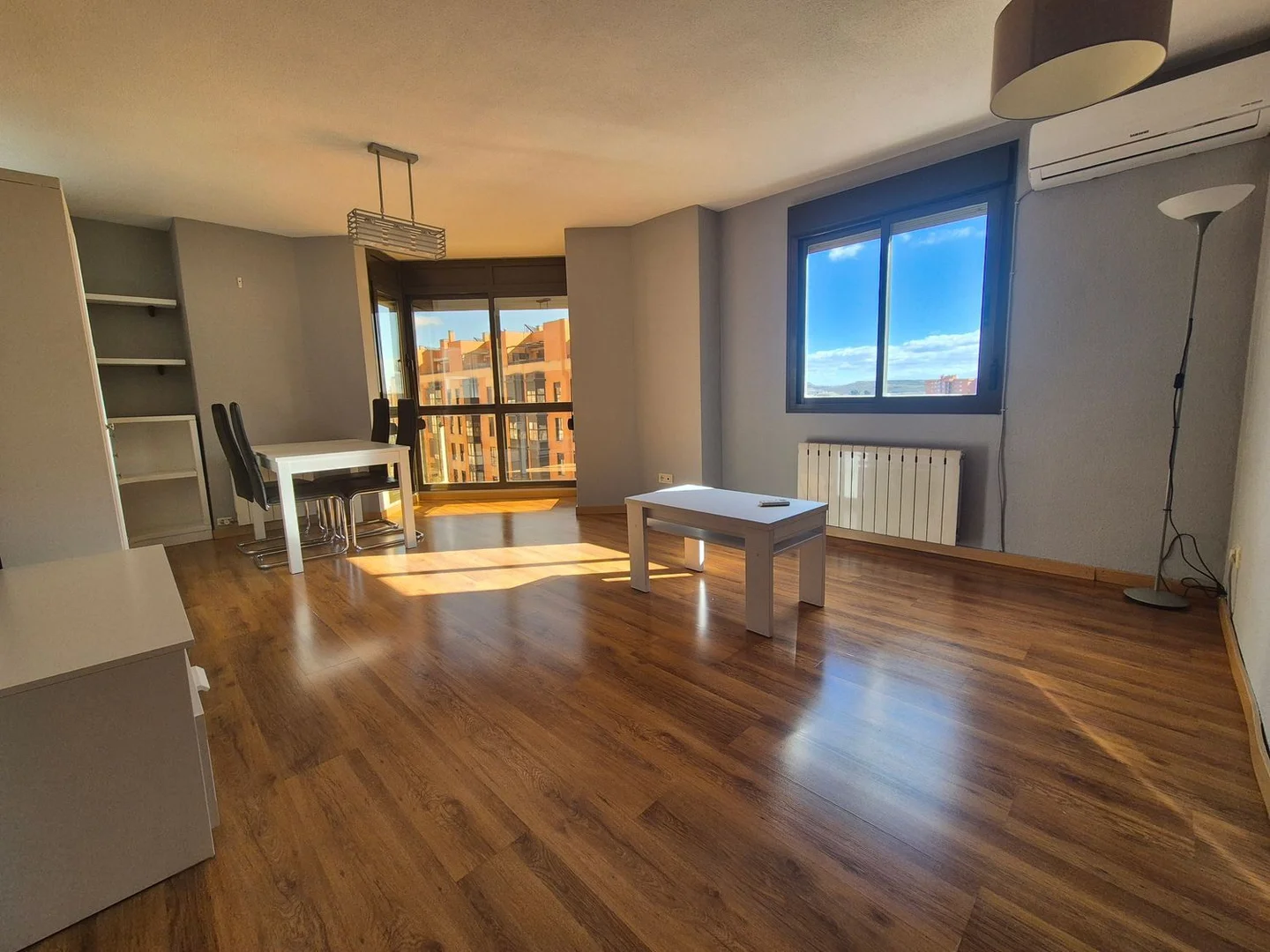 Piso en calle Flora Tristán, 10