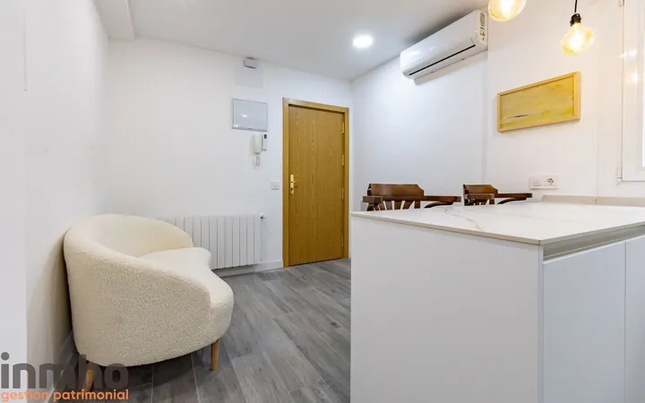 Piso en Calle de Eugenio Sellés - Foto 4