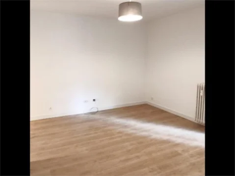 Piso en  Calle del Aviador Zorita 8 - Foto 8