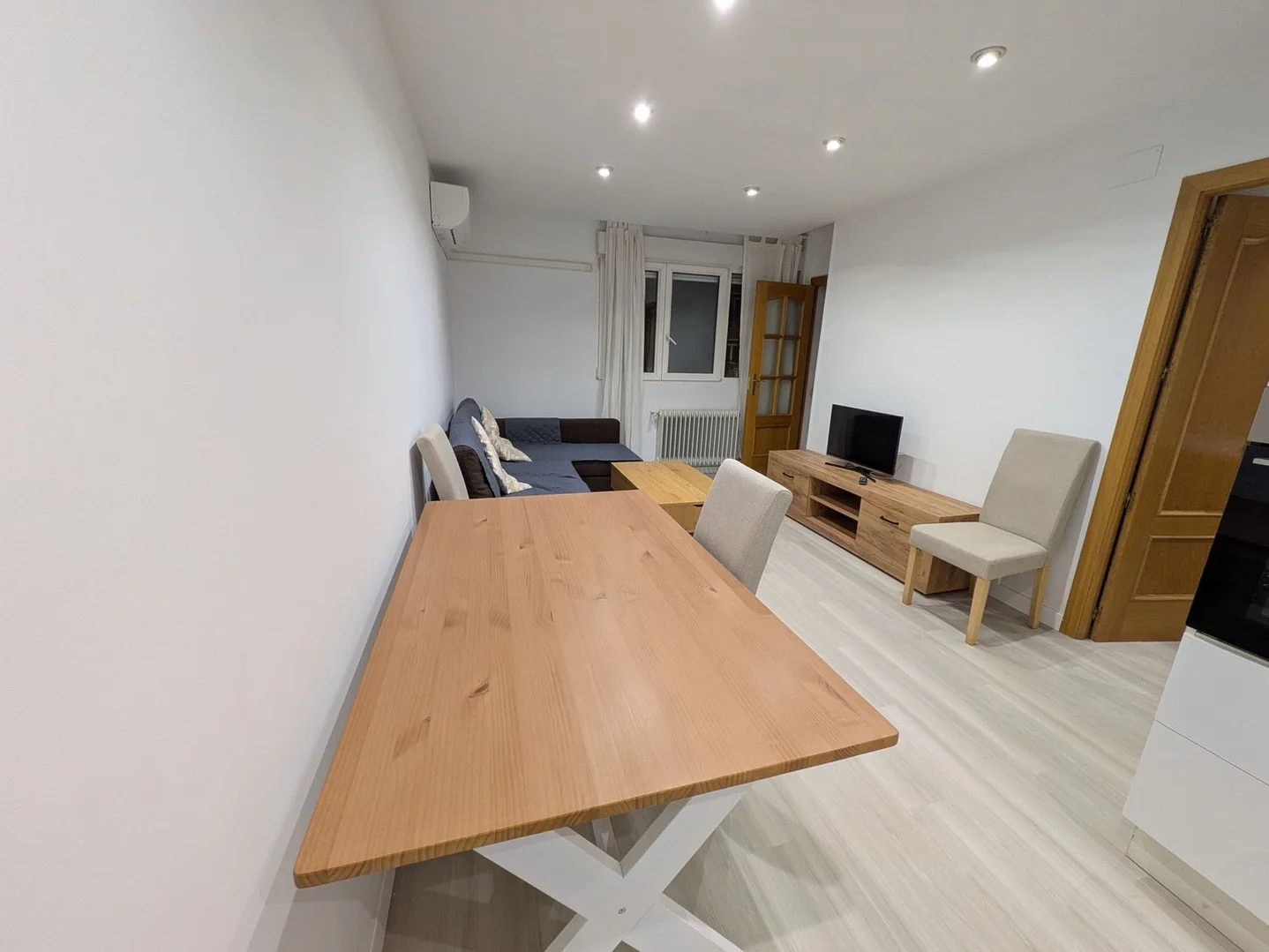 Piso en calle de la Infanta Mercedes, 96 - Foto 8