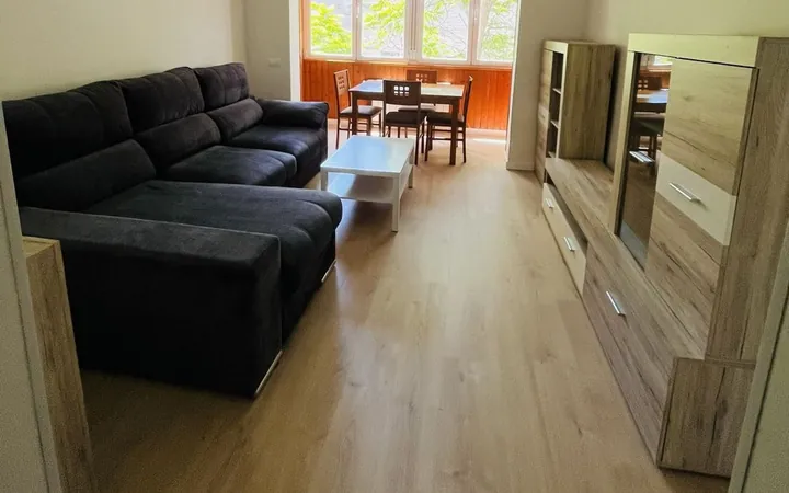 Piso en Pinar del Rey - Foto 1