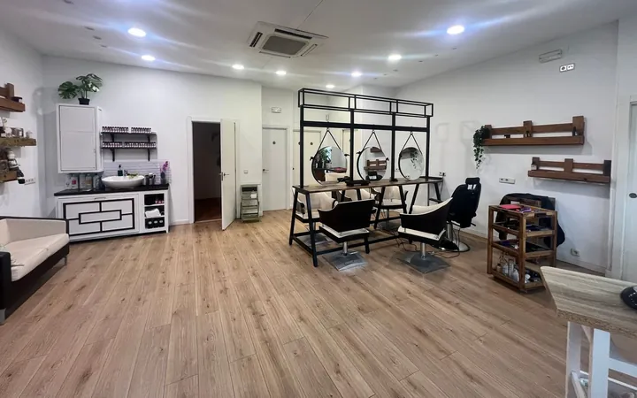 Local en Peluquería en Gran Vía de Hortaleza, 37, Pinar del Rey - Foto 1