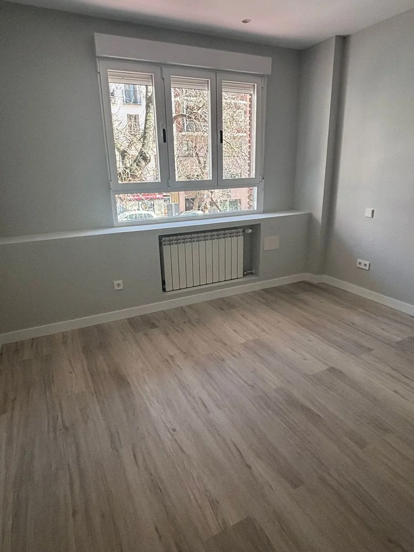 Piso en Santa Engracia, 107 - Foto 4