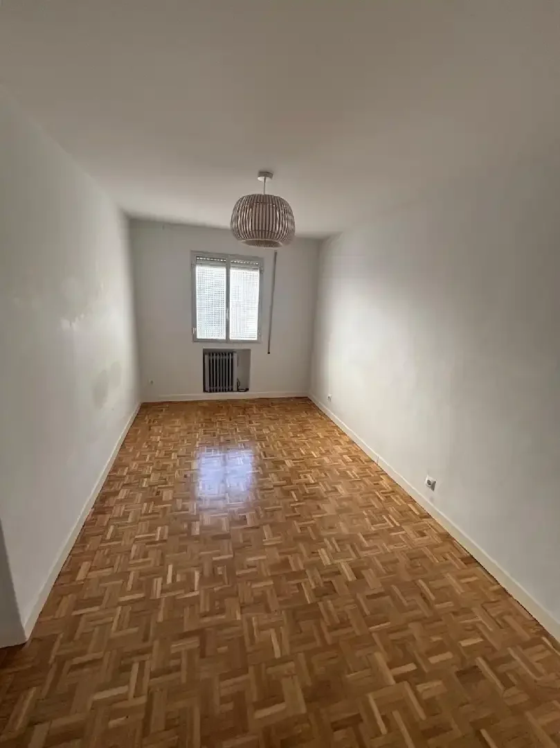 Piso en  Calle de la Virgen del Coro - Foto 3