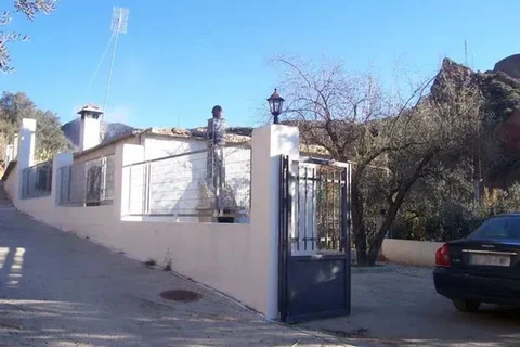 Cortijo en Calle El Arroyo s/n - Foto 1