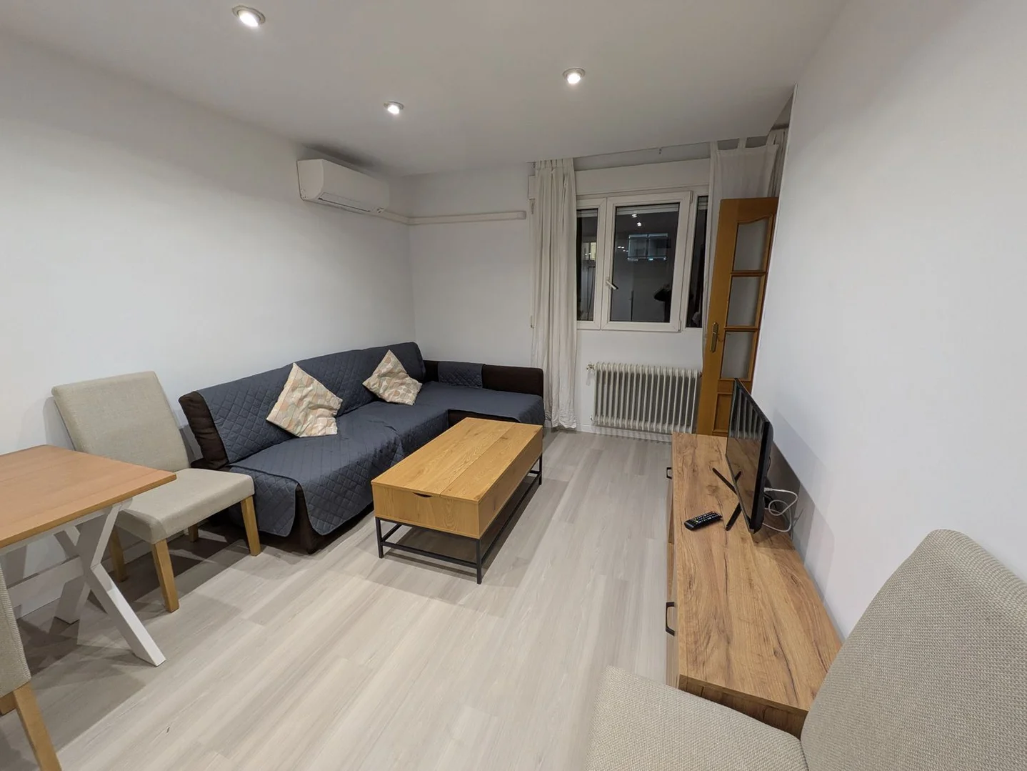 Piso en calle de la Infanta Mercedes, 96 - Foto 10