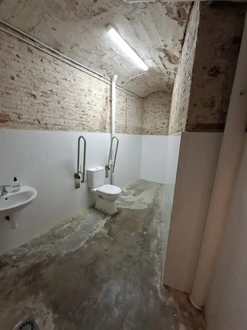 Local comercial en  Carrer de les Moles - Foto 40