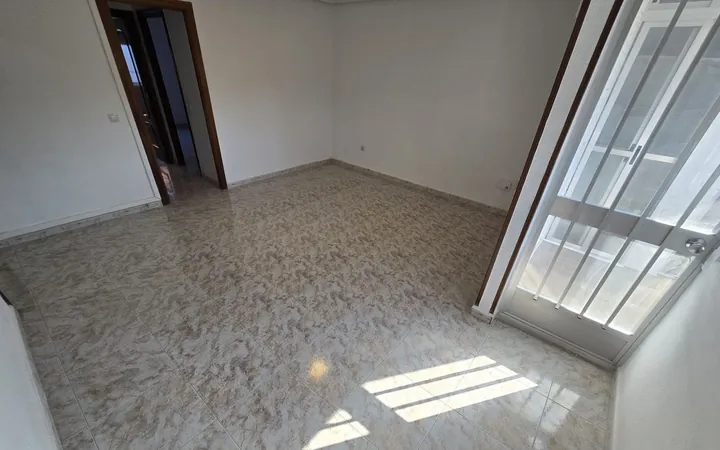 Piso en Calle Peralejo, San Fermín - Foto 2