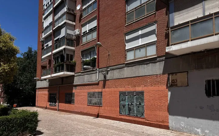 Local comercial en  Calle Virgen de las Viñas 17 - Foto 2