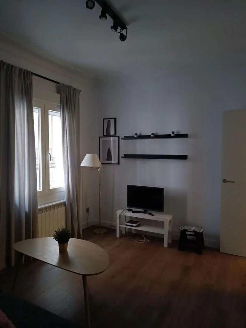 Piso en calle Ferrán Puig, 74 - Foto 2